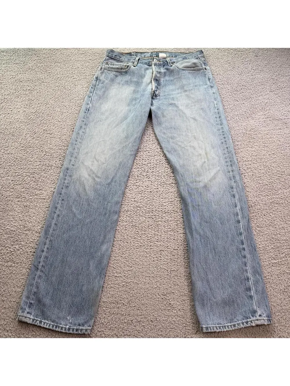 Vintage Y2K Levis 550 34 Light Wash Baggy Distressed Denim Jeans USA Style Mid